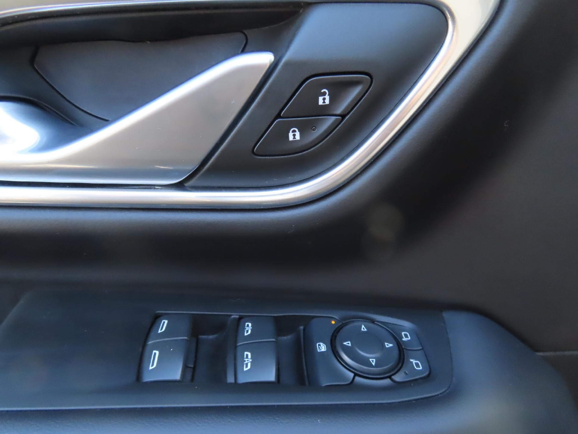 2022 GMC Yukon SLE