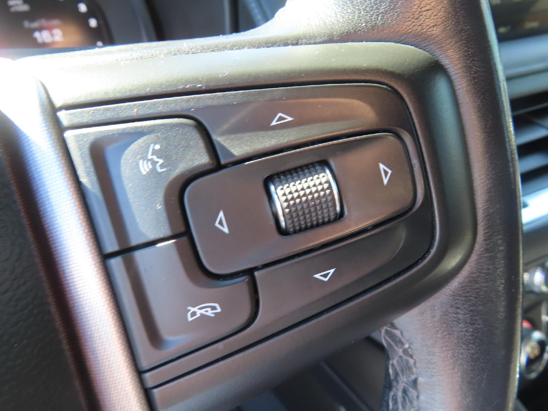 2022 GMC Yukon SLE