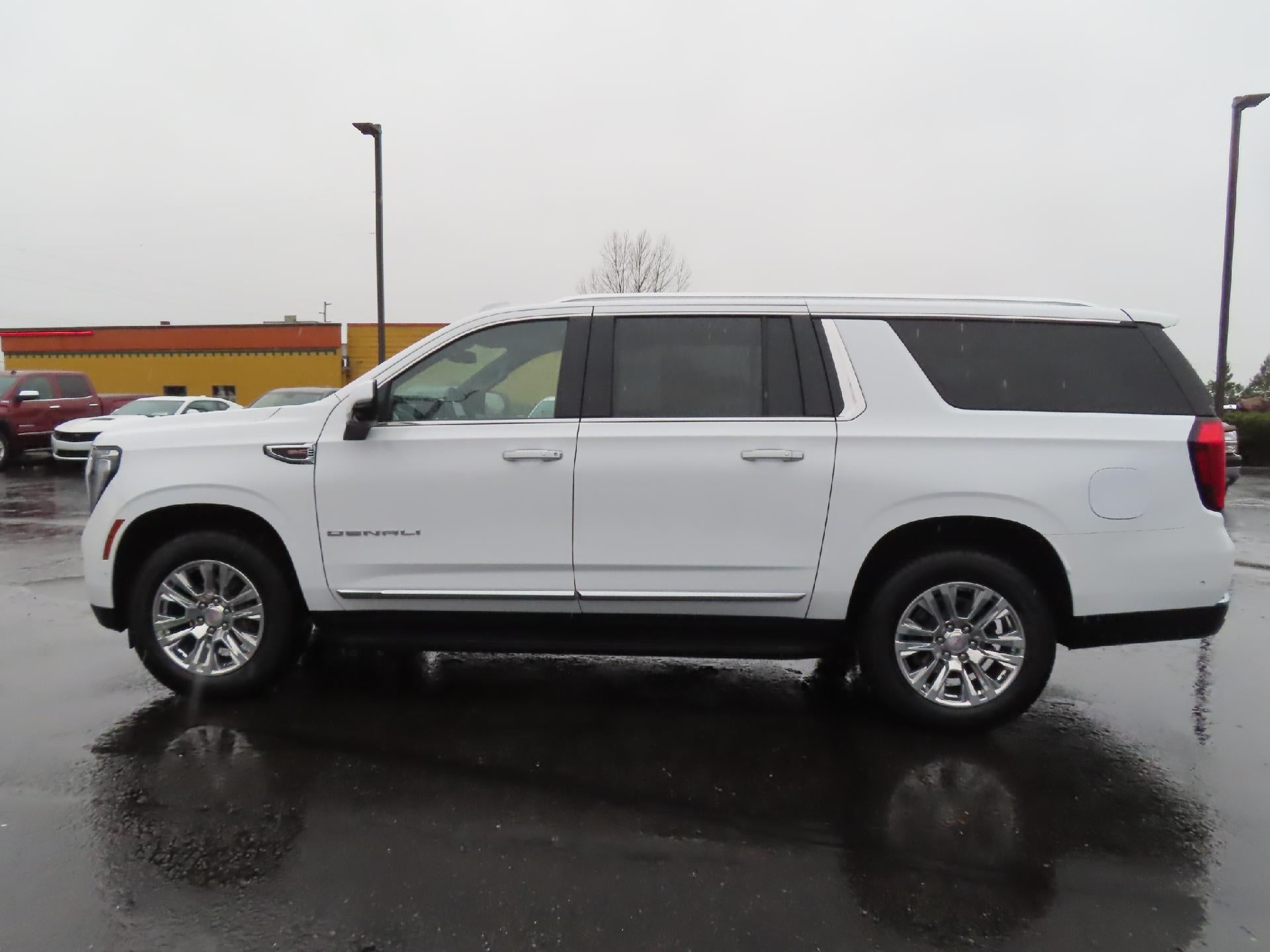 2025 GMC Yukon XL Denali