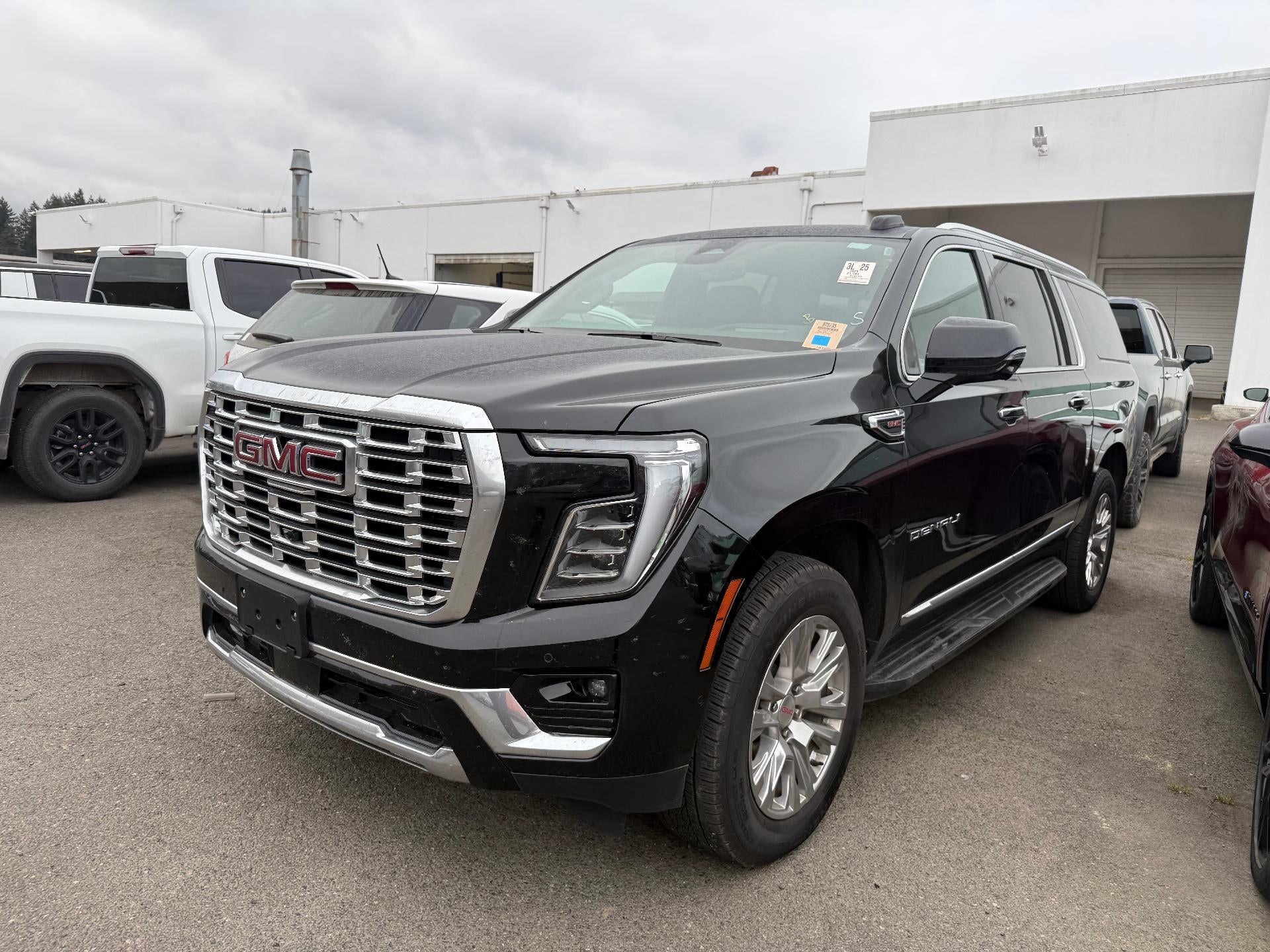 2025 GMC Yukon Denali AWD's photo
