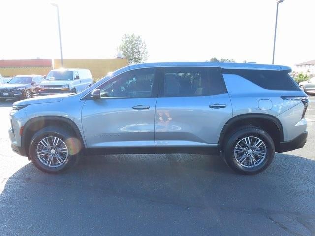 2024 Chevrolet Traverse LS