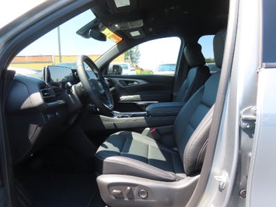 2025 Chevrolet Traverse LT FWD