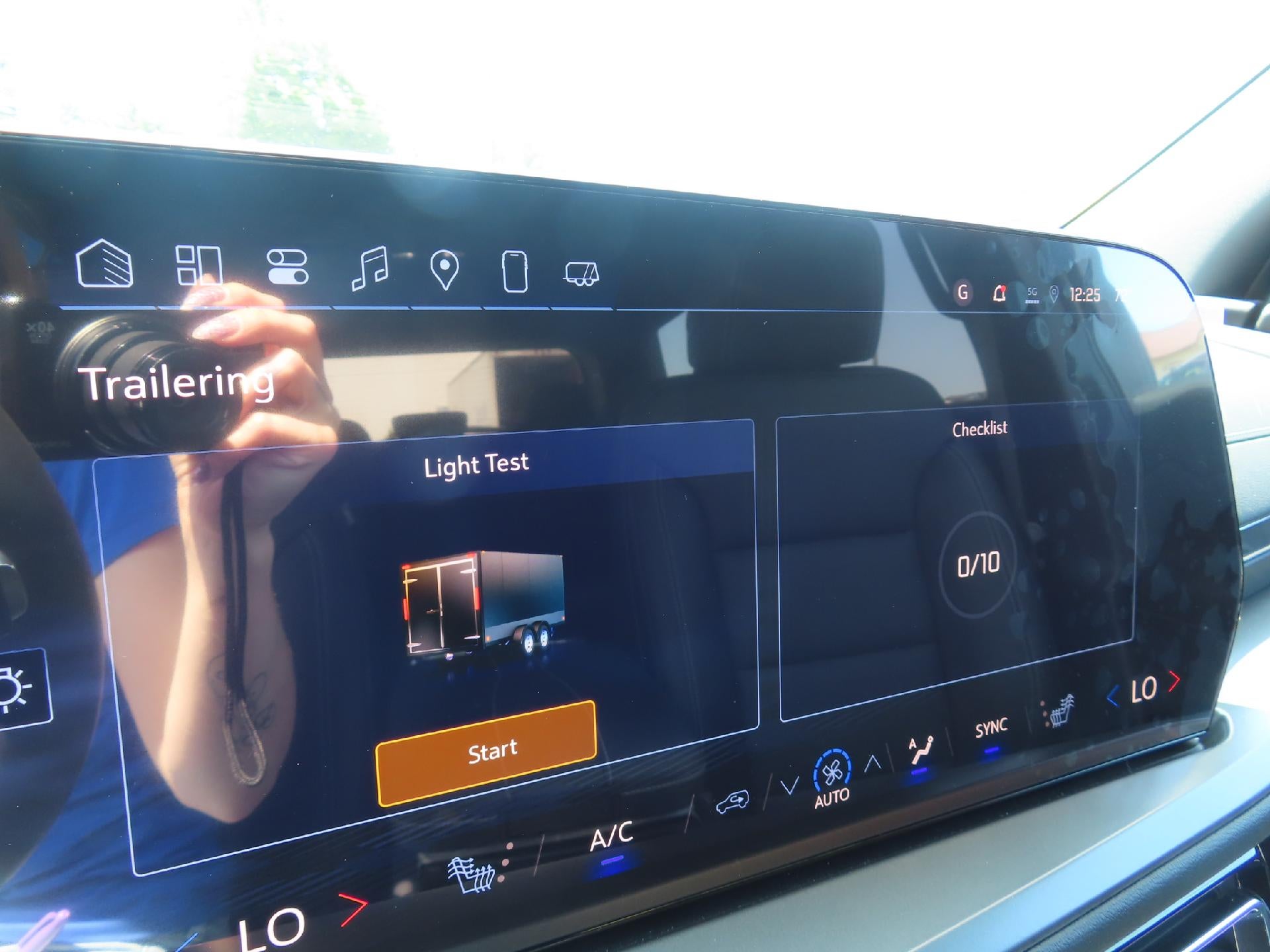 2025 Chevrolet Traverse LT FWD