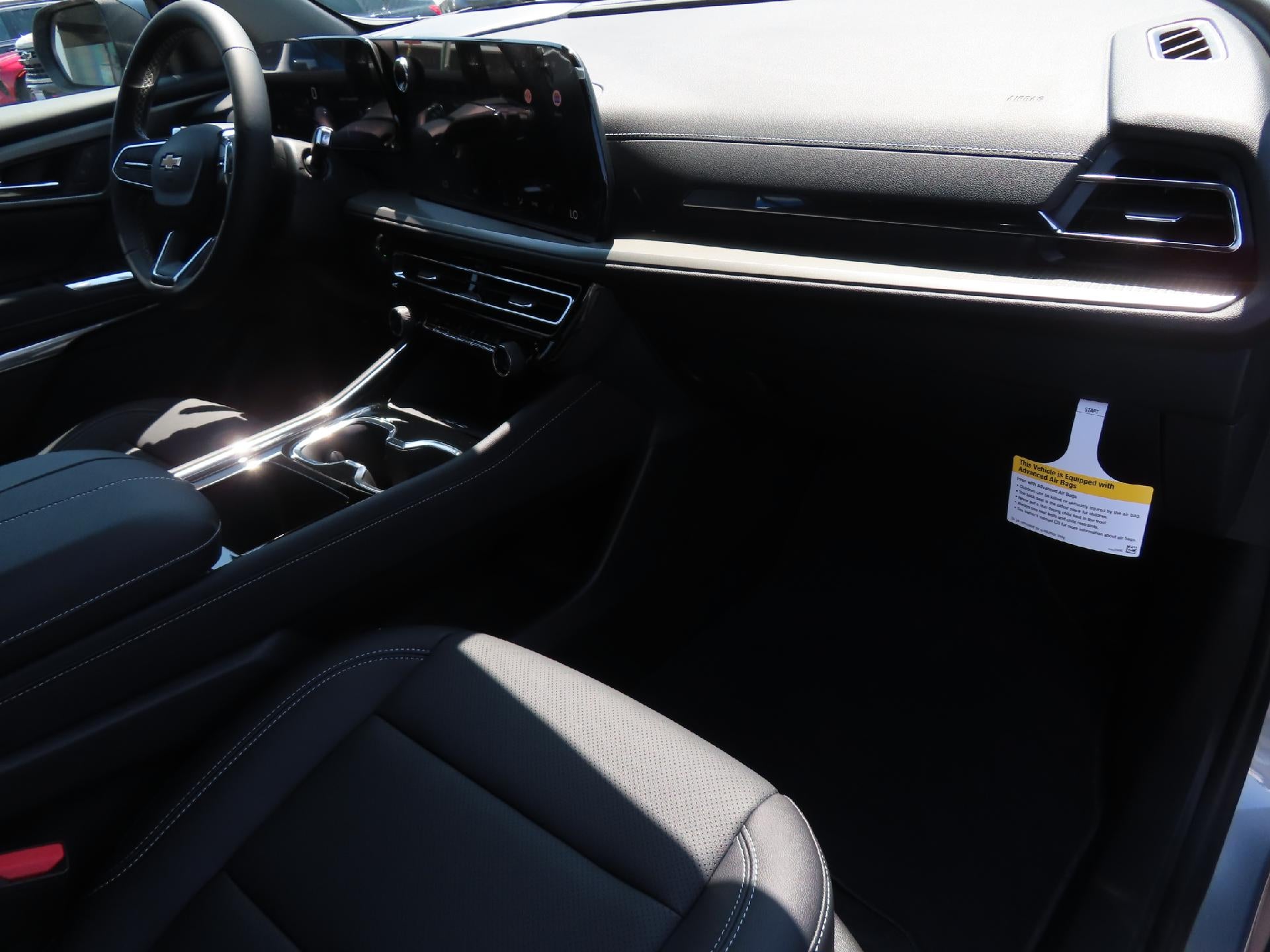 2025 Chevrolet Traverse LT FWD