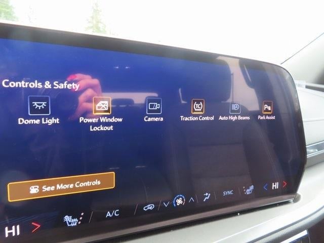 2024 Chevrolet Traverse LS