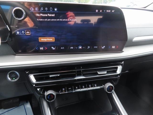 2024 Chevrolet Traverse LS