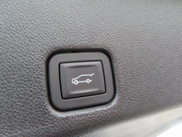 2024 Chevrolet Traverse LS