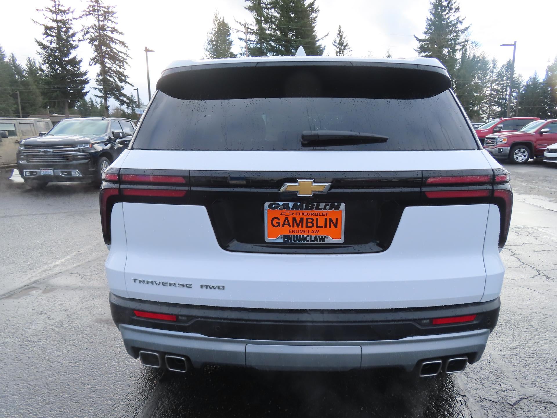 2025 Chevrolet Traverse LT