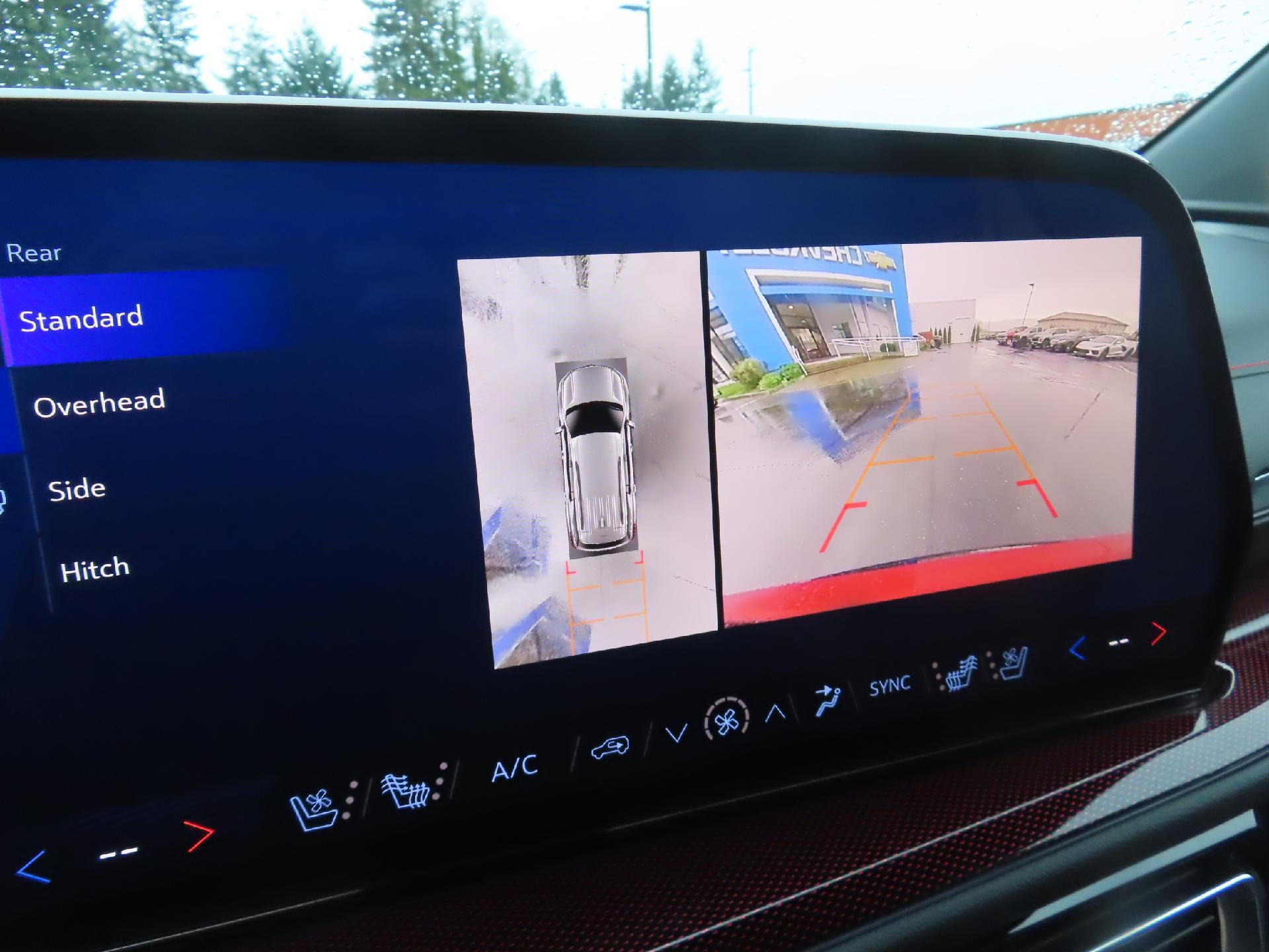 2025 Chevrolet Traverse RS