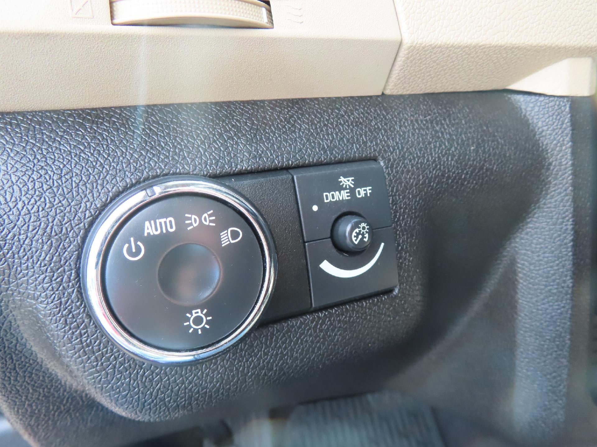 2012 Chevrolet Traverse Base