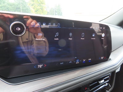 2026 Chevrolet Suburban LS 4WD