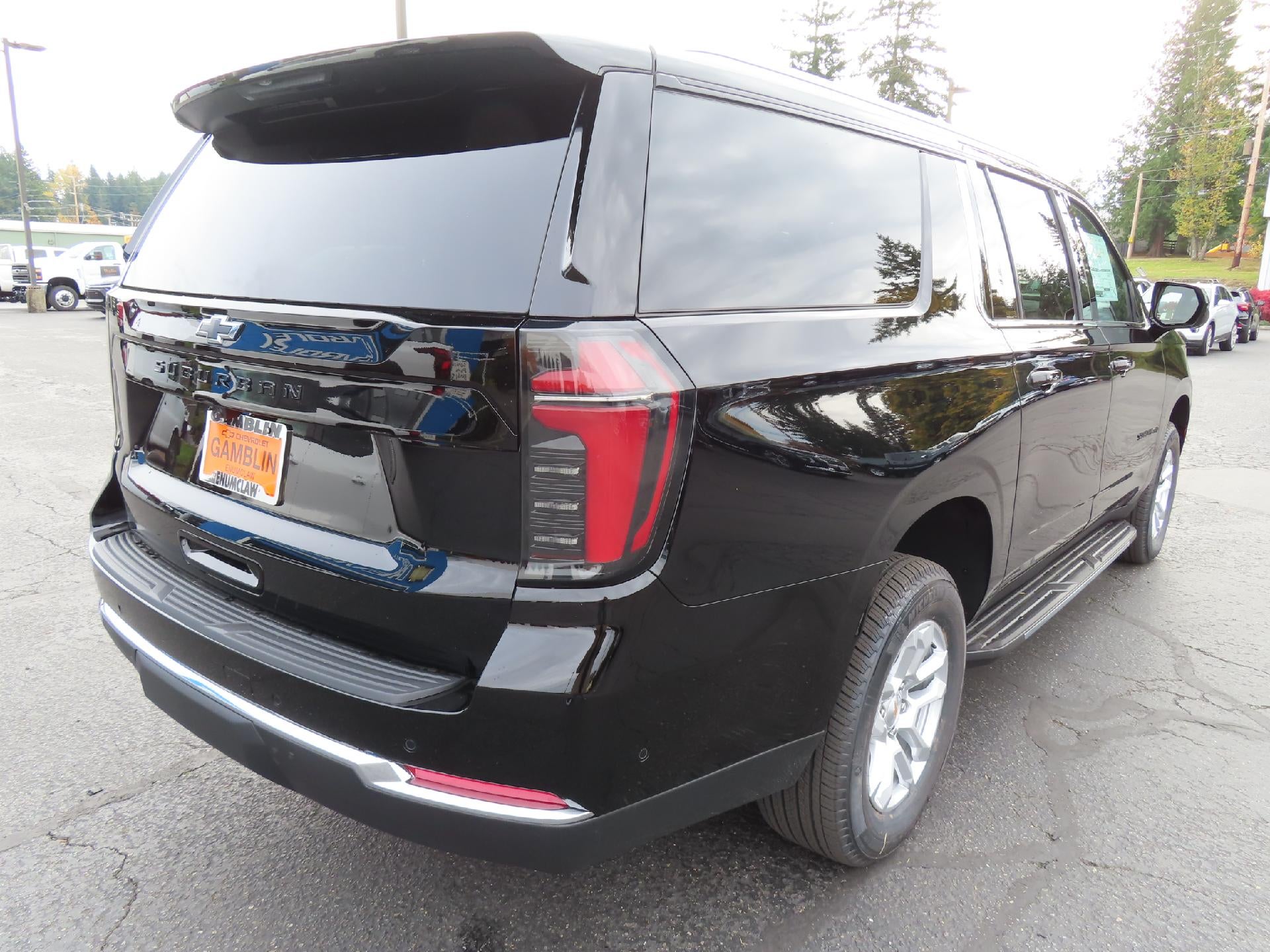 2026 Chevrolet Suburban LS 4WD