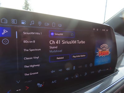 2025 Chevrolet Suburban RST