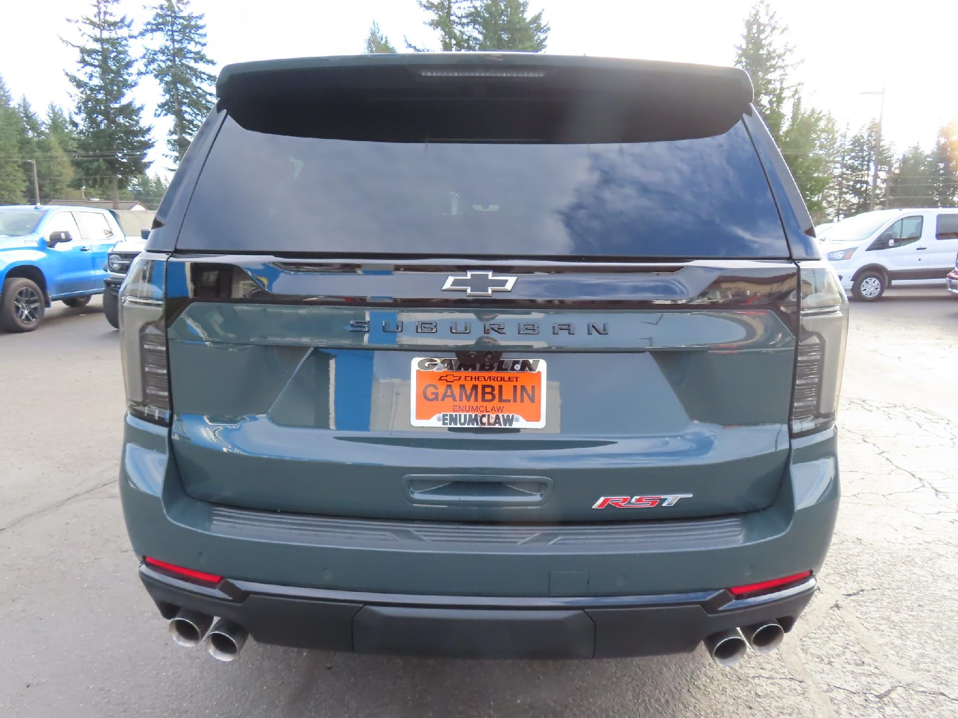 2025 Chevrolet Suburban RST