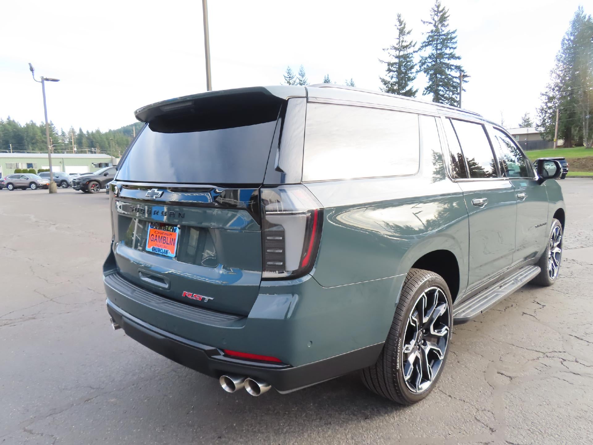 2025 Chevrolet Suburban RST