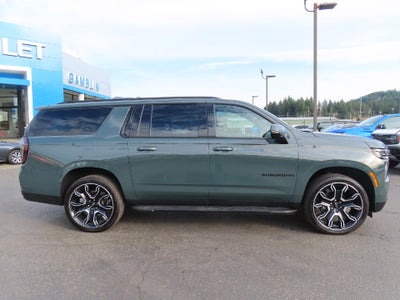 2025 Chevrolet Suburban RST