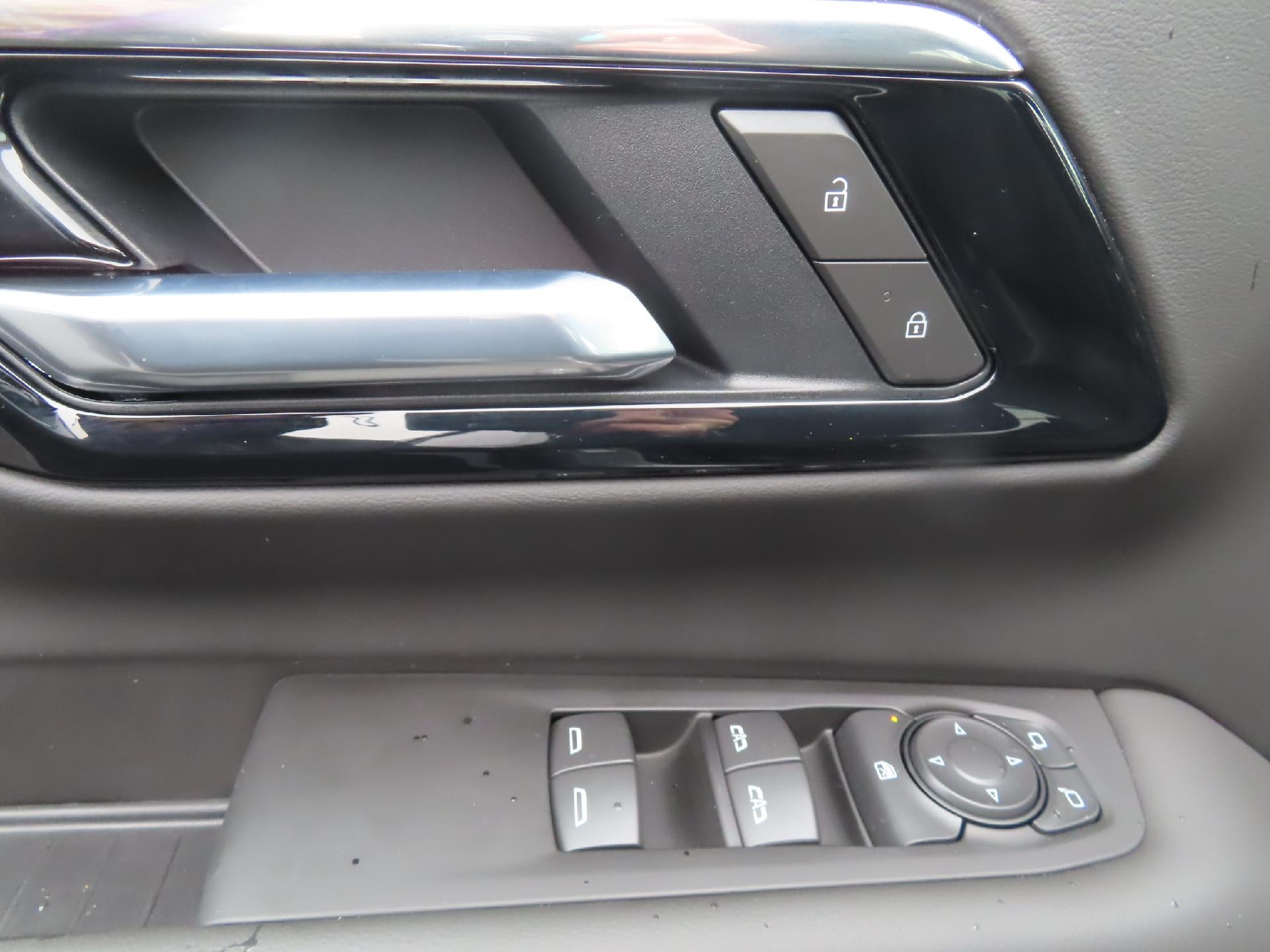 2026 Chevrolet Tahoe LS 4WD