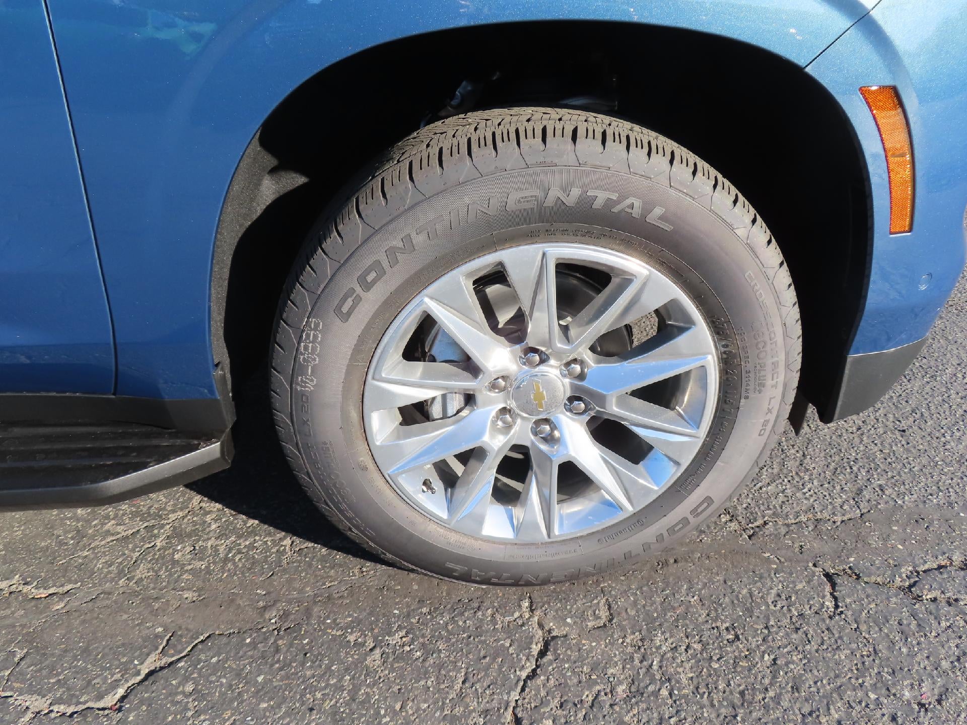 2027 Chevrolet Tahoe Premier - Photo 10
