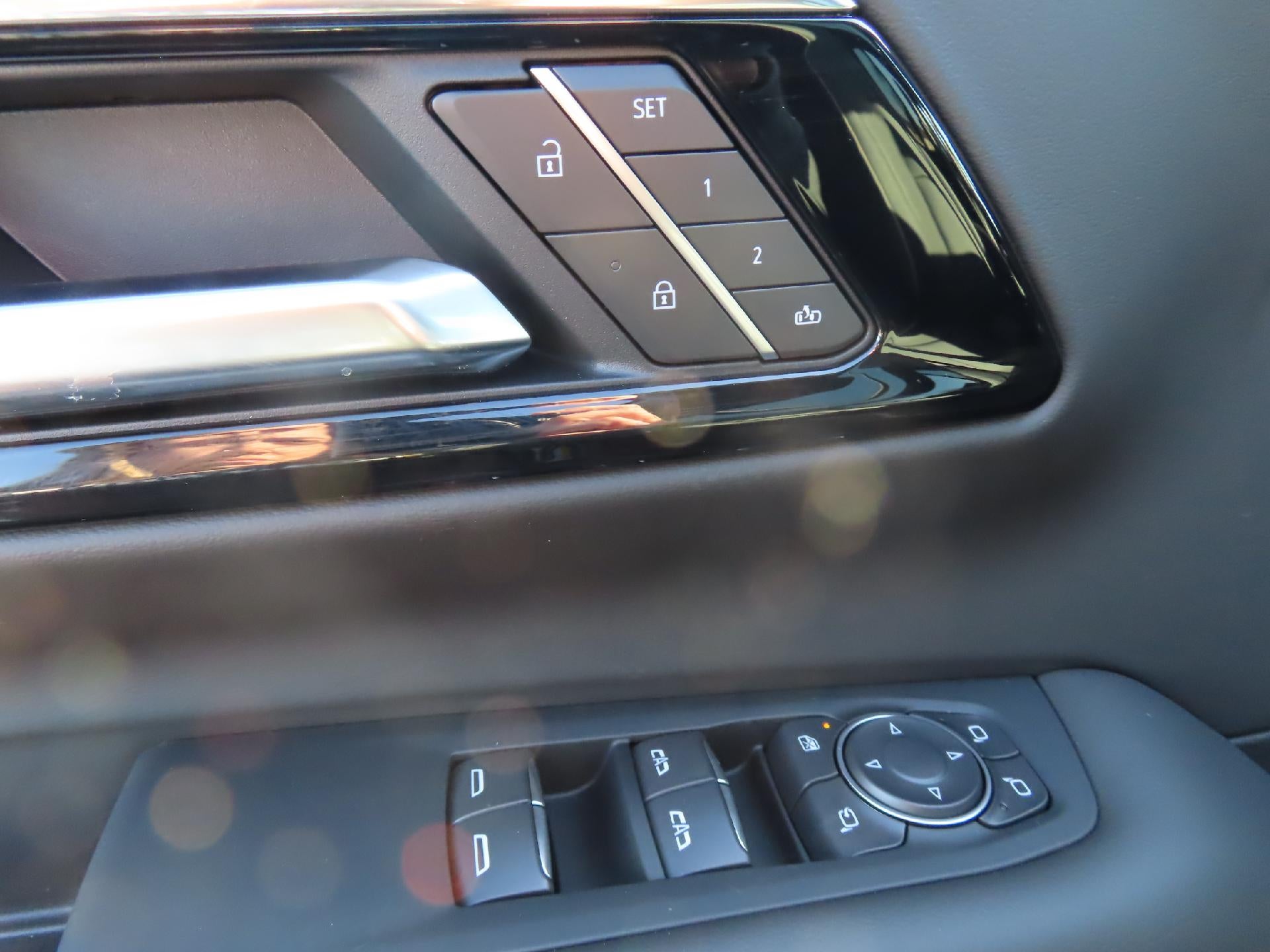 2027 Chevrolet Tahoe Premier - Photo 13