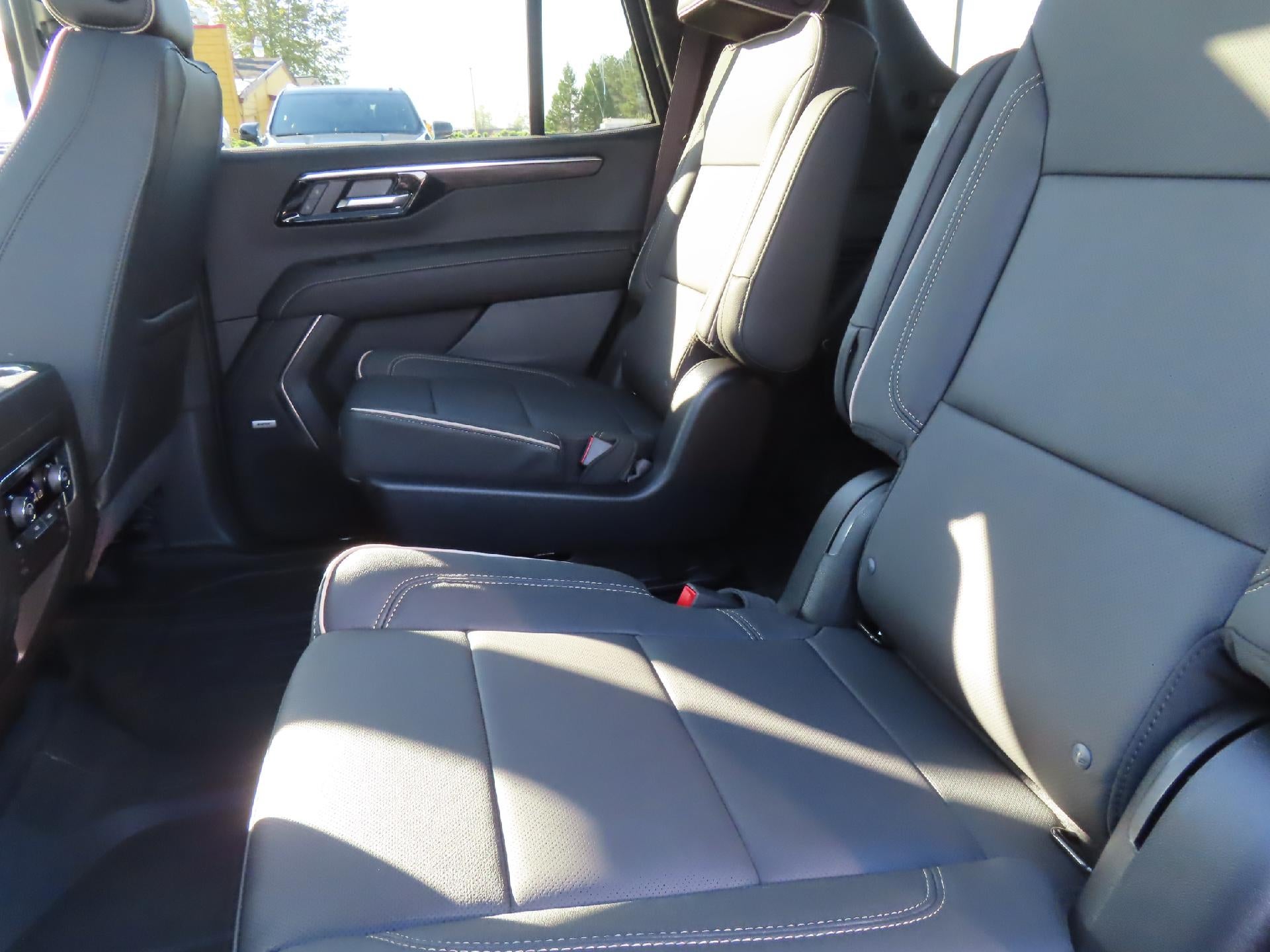 2027 Chevrolet Tahoe Premier - Photo 39
