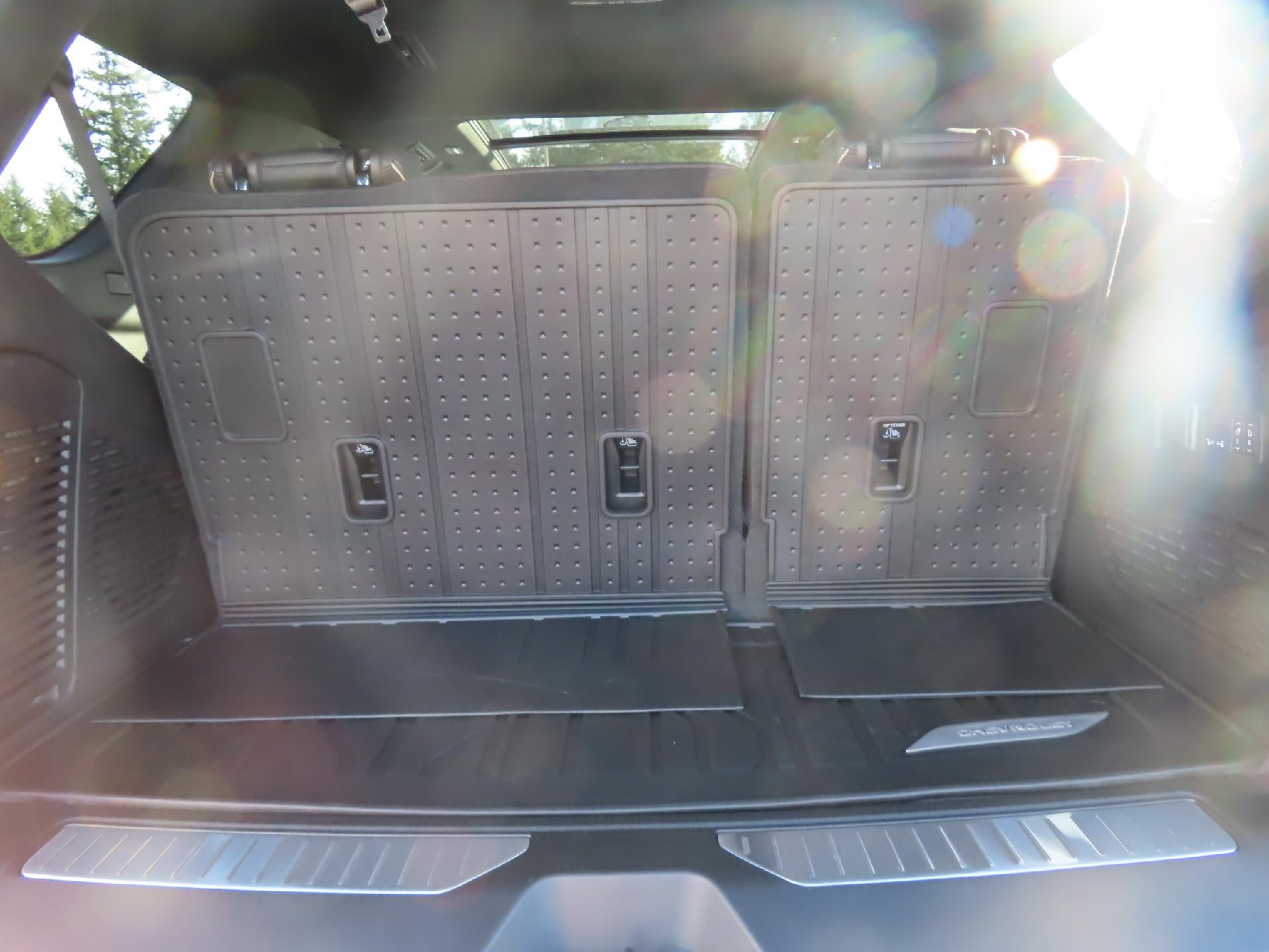 2027 Chevrolet Tahoe Premier - Photo 41