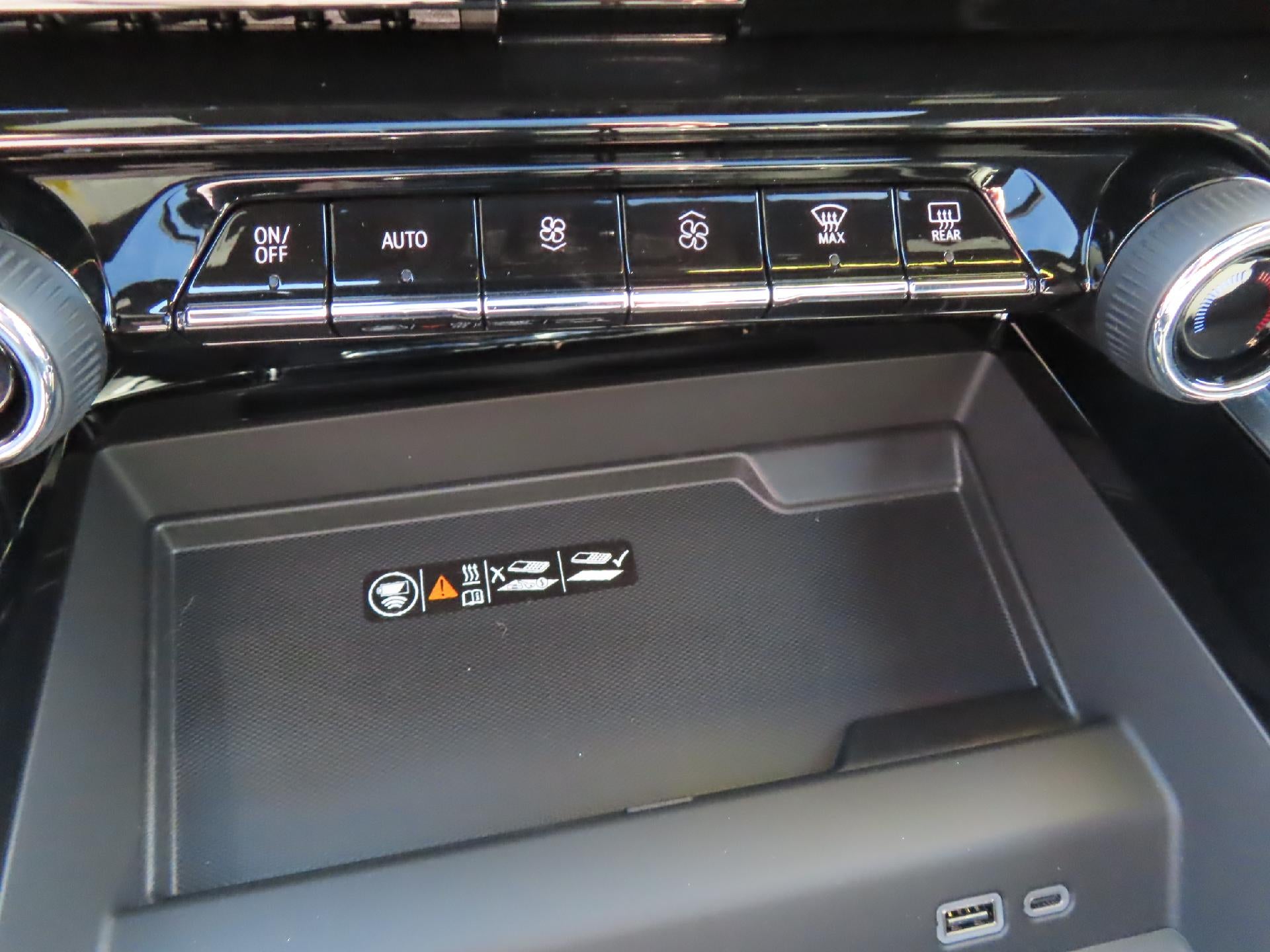 2027 Chevrolet Tahoe Premier - Photo 35