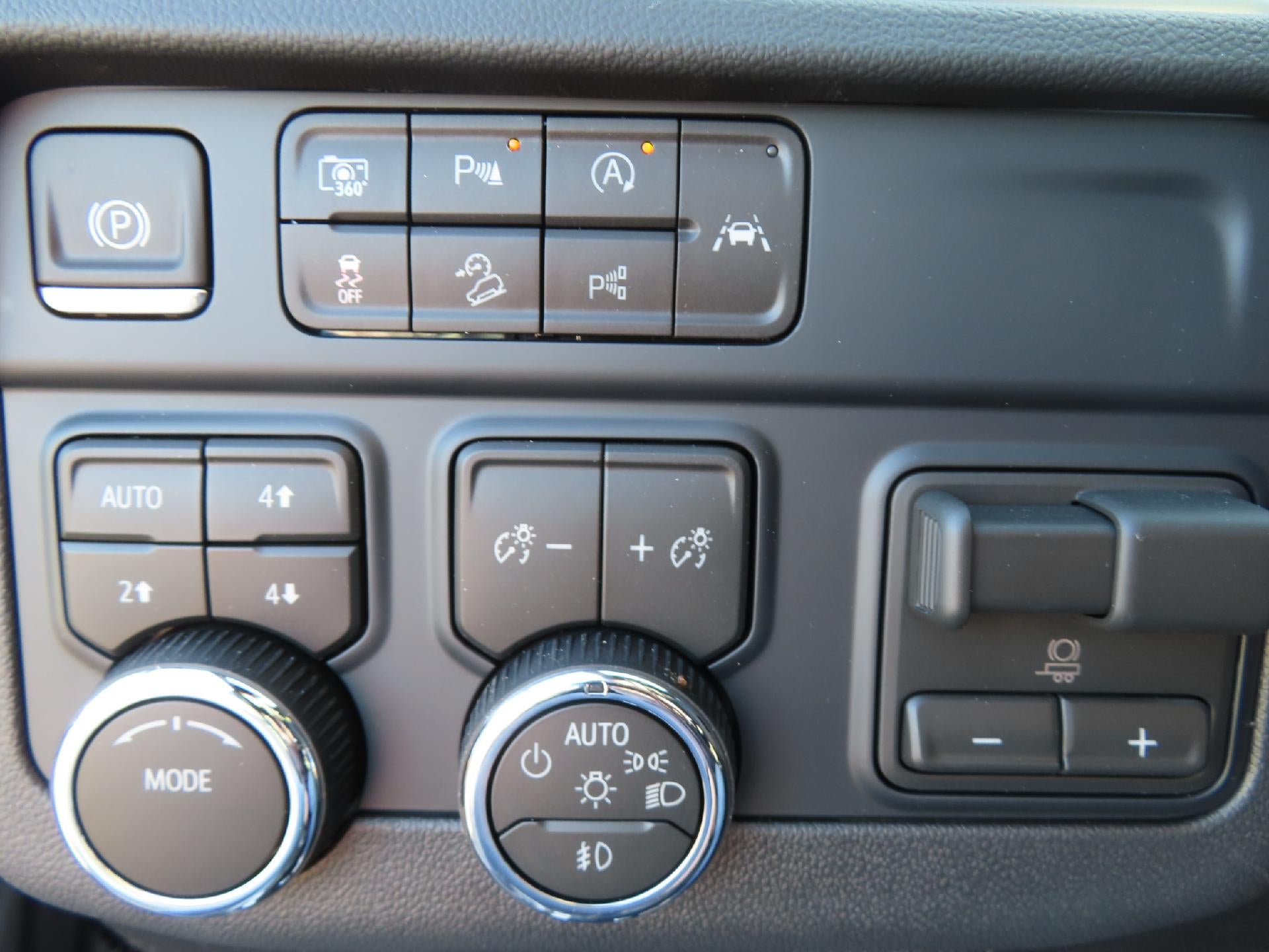 2027 Chevrolet Tahoe Premier - Photo 38