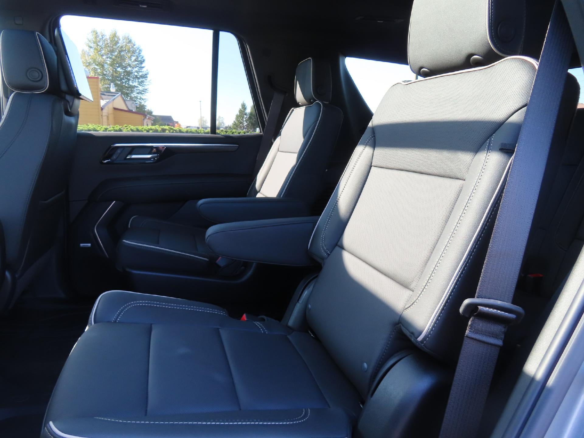 2027 Chevrolet Tahoe Premier - Photo 39