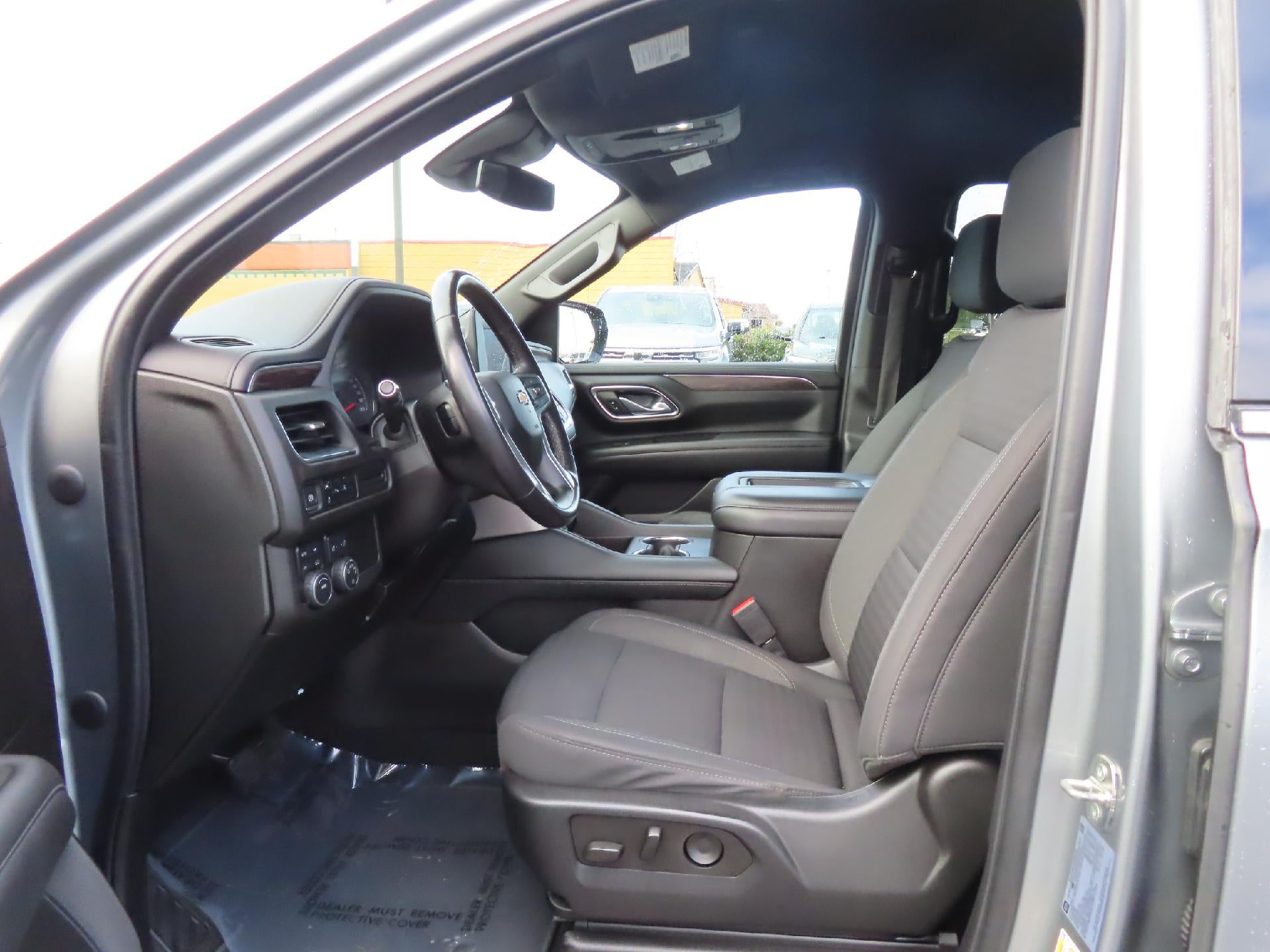 2023 Chevrolet Suburban LS