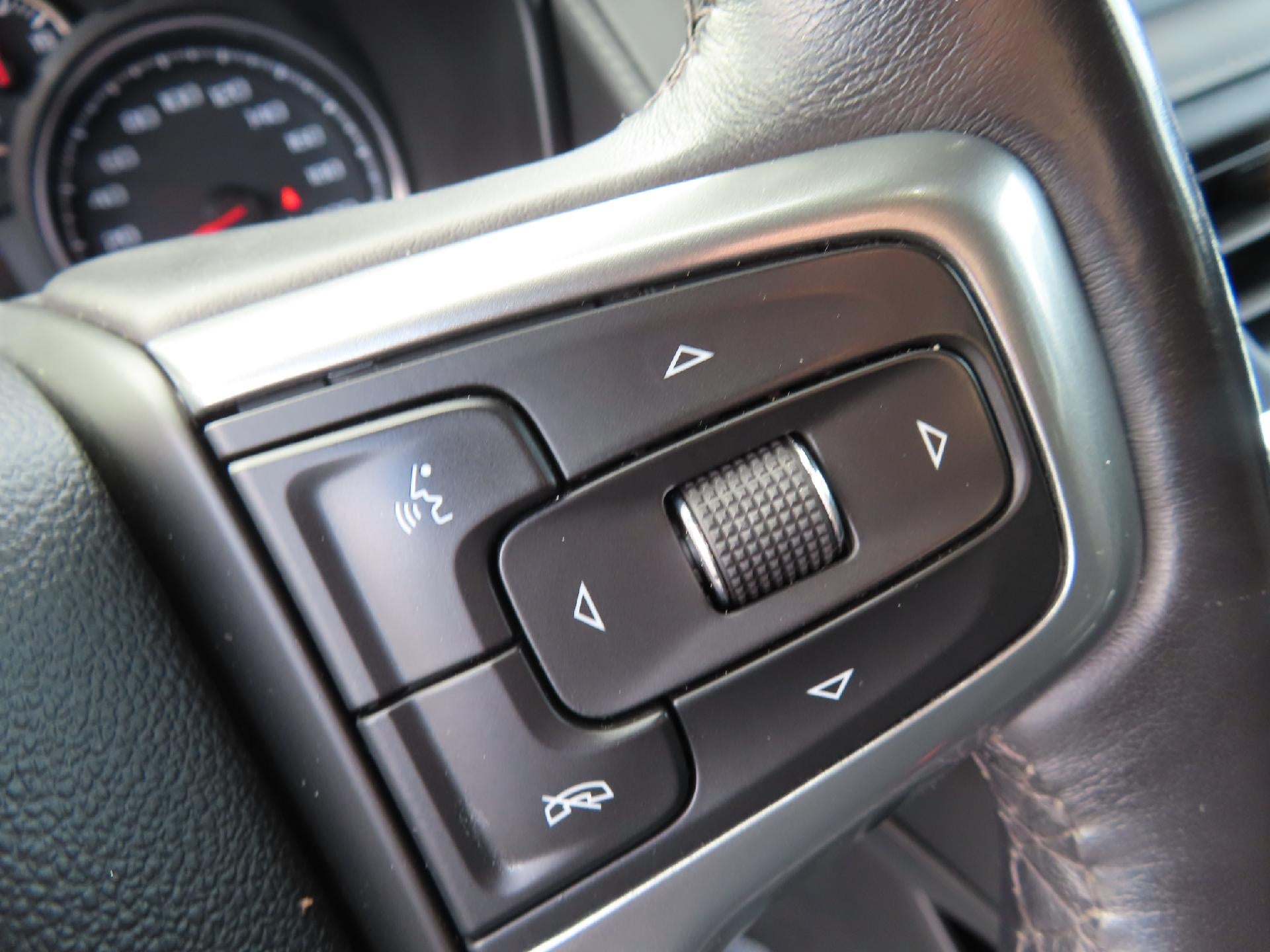 2023 Chevrolet Suburban LS