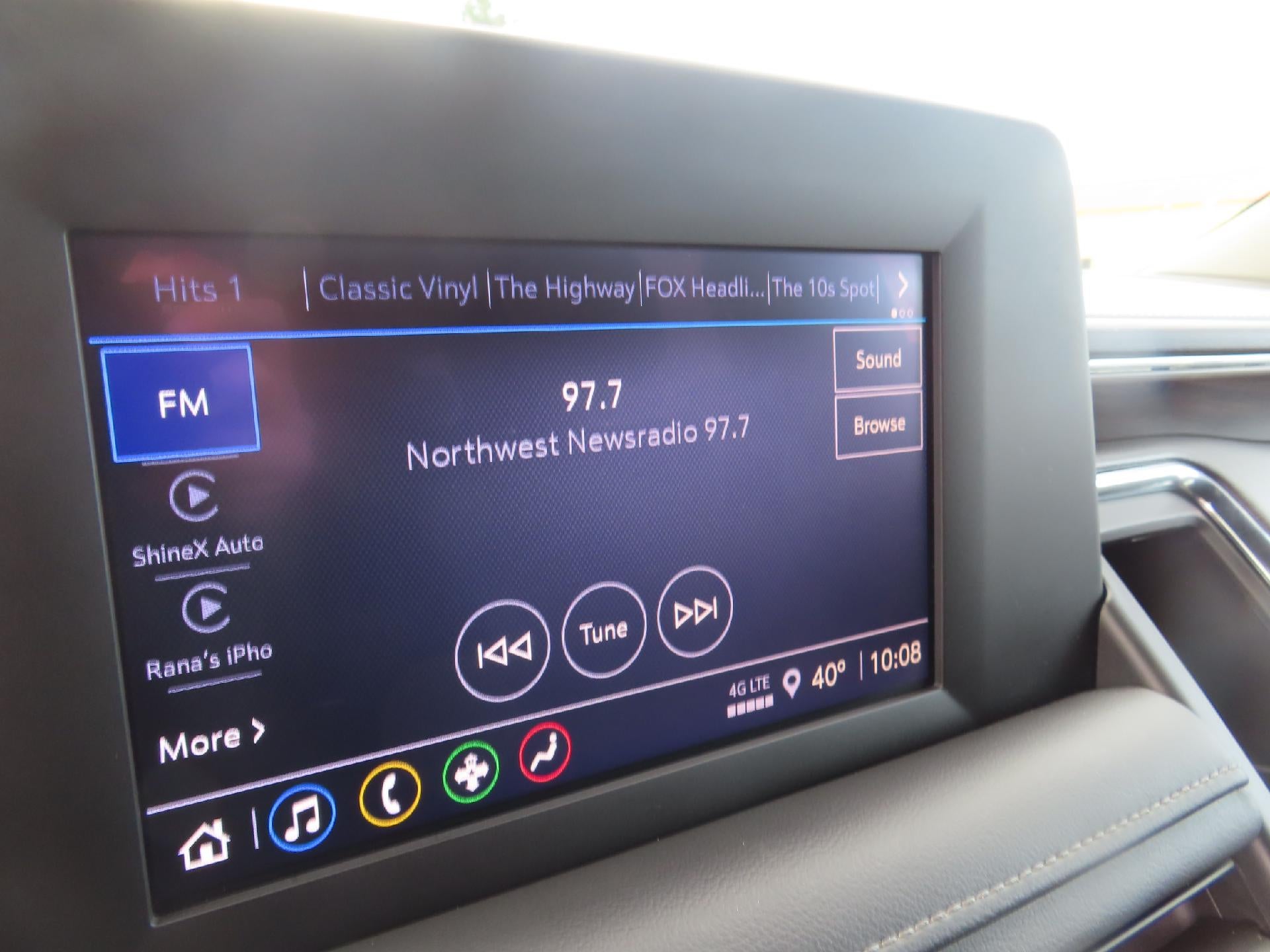 2023 Chevrolet Suburban LS