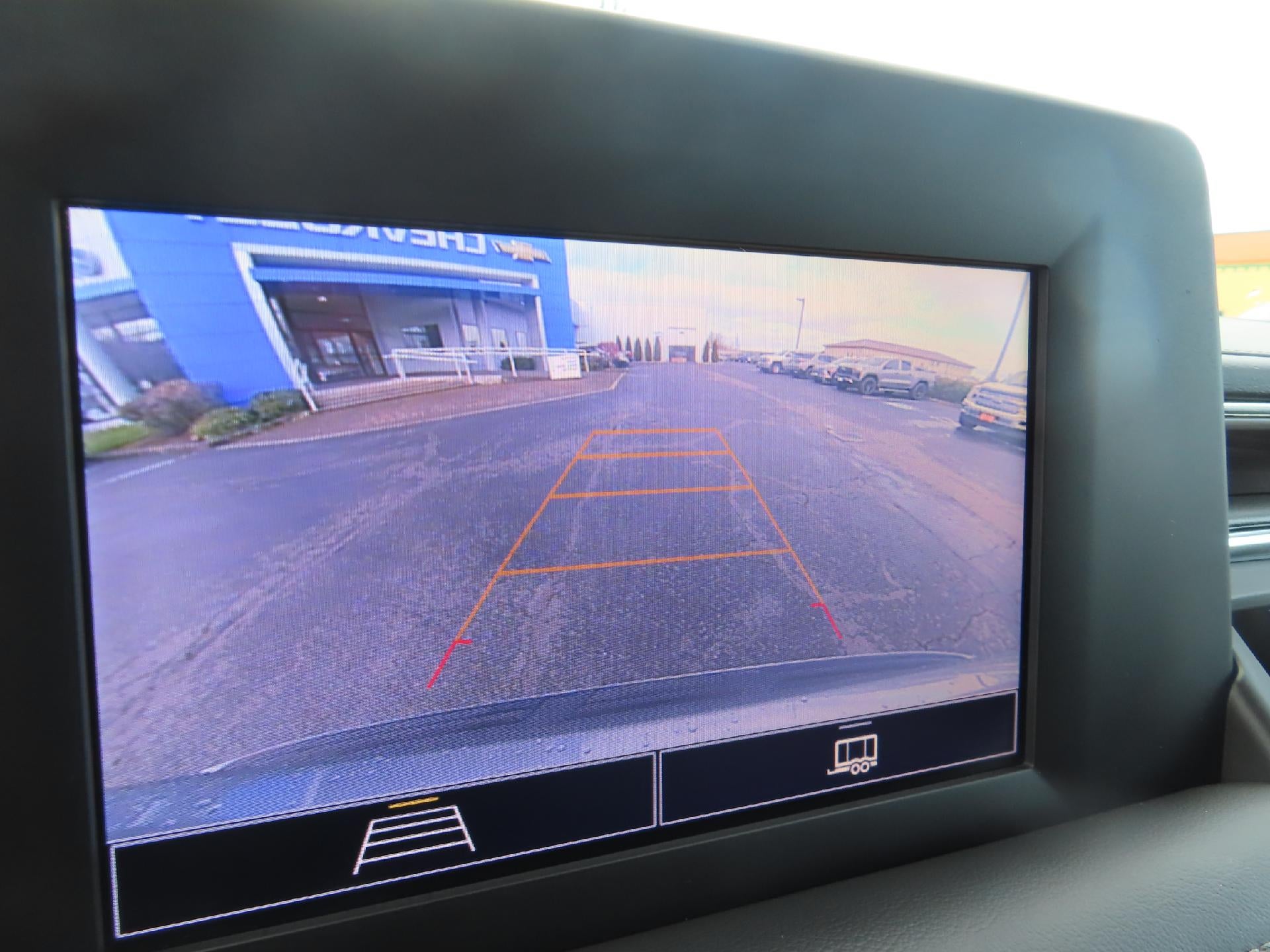 2023 Chevrolet Suburban LS