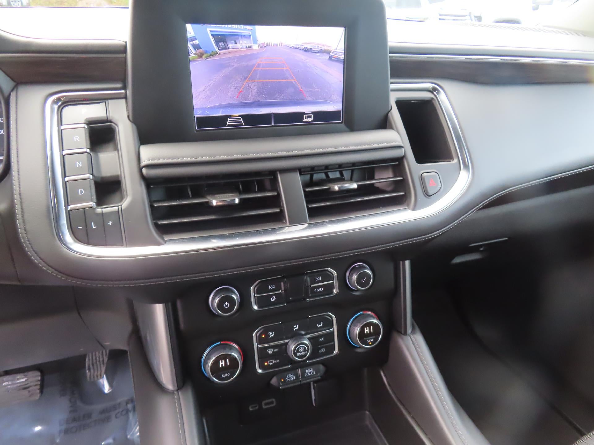 2023 Chevrolet Suburban LS