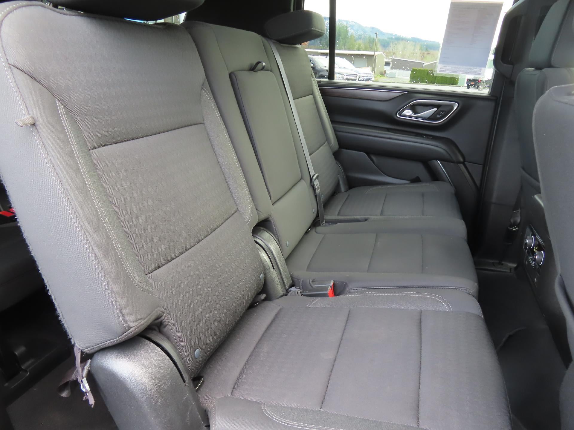 2023 Chevrolet Suburban LS