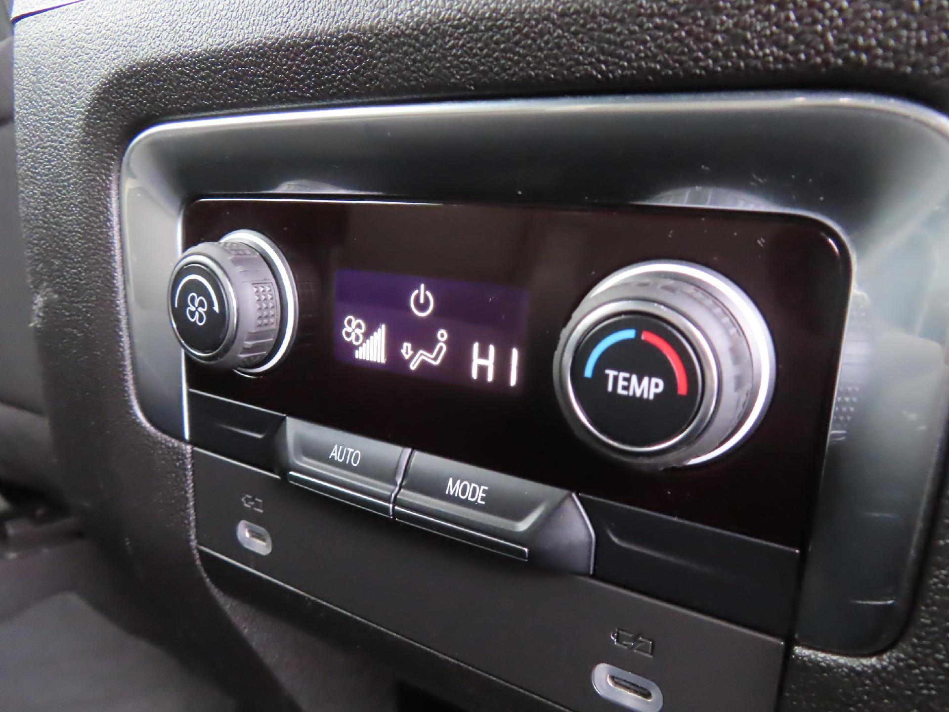 2023 Chevrolet Suburban LS