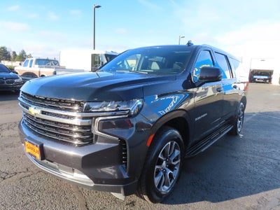 2023 Chevrolet Suburban LT