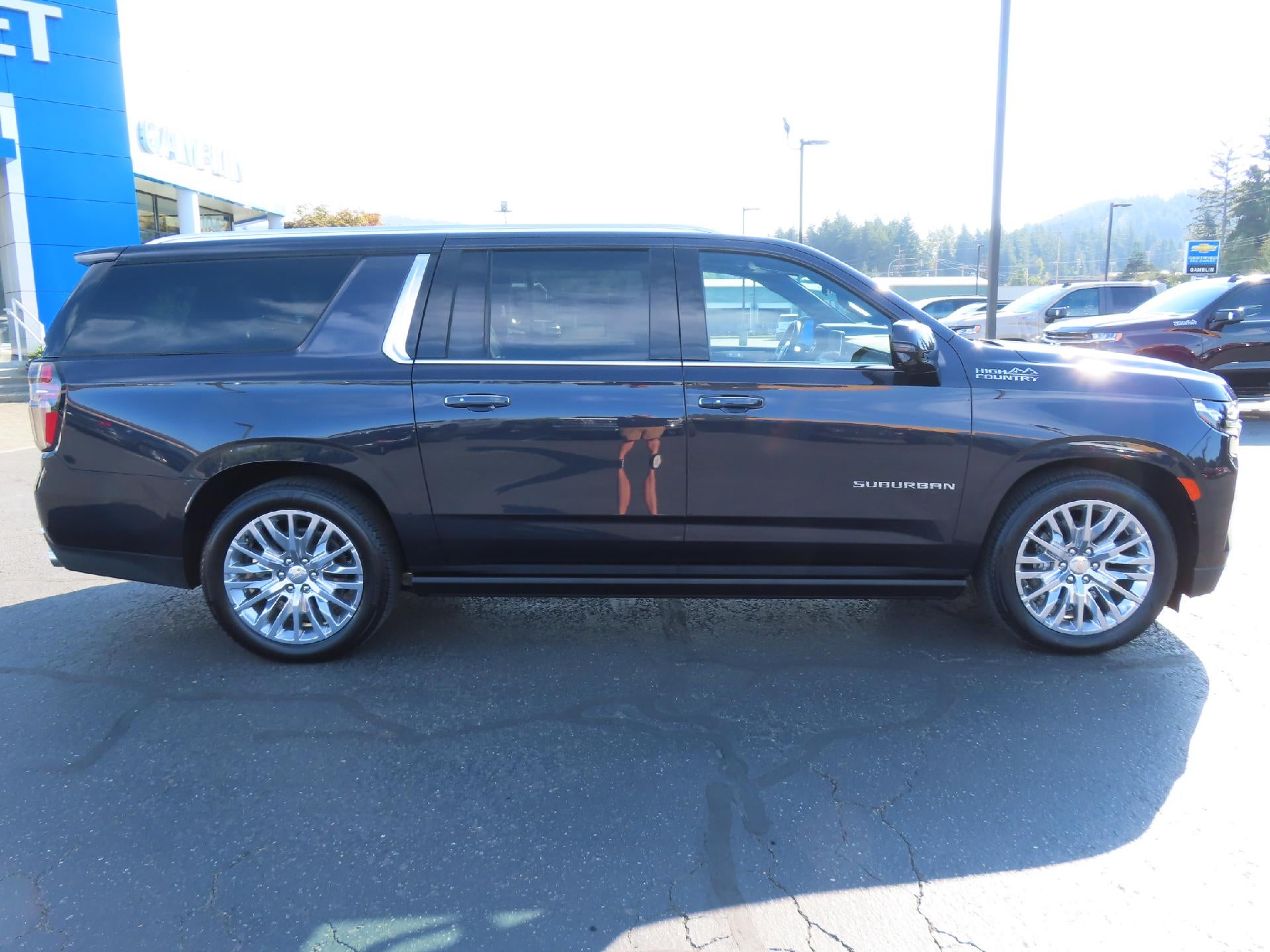 2023 Chevrolet Suburban High Country