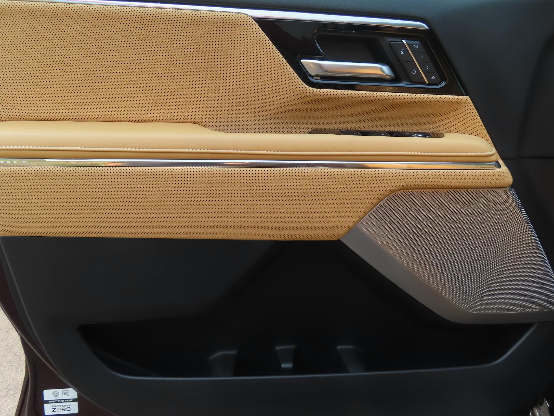 2025 GMC Sierra EV Denali - Photo 10