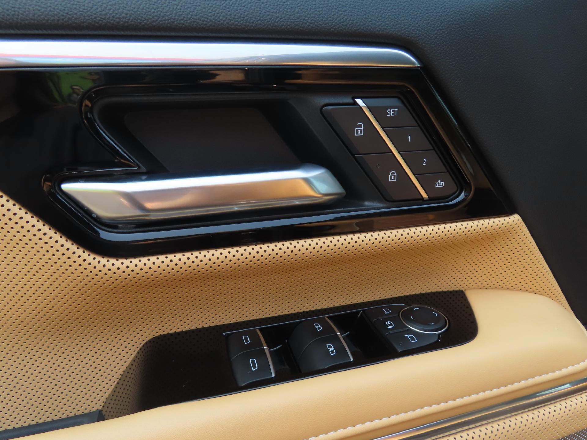 2025 GMC Sierra EV Denali - Photo 11