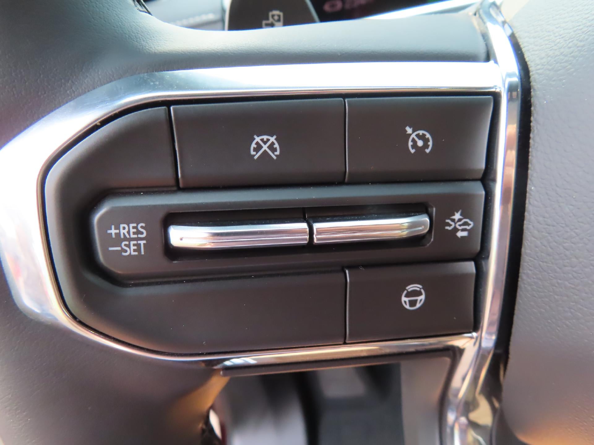 2025 GMC Sierra EV Denali - Photo 17