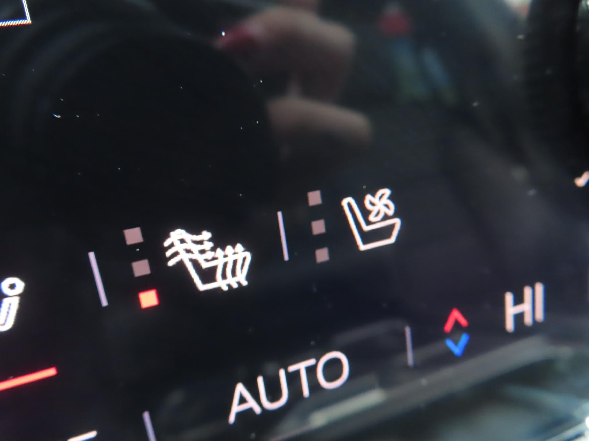 2025 GMC Sierra EV Denali - Photo 33