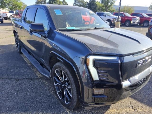 2025 GMC Sierra EV Denali