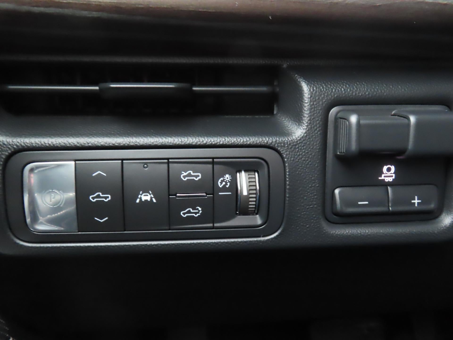 2025 GMC Sierra EV Denali