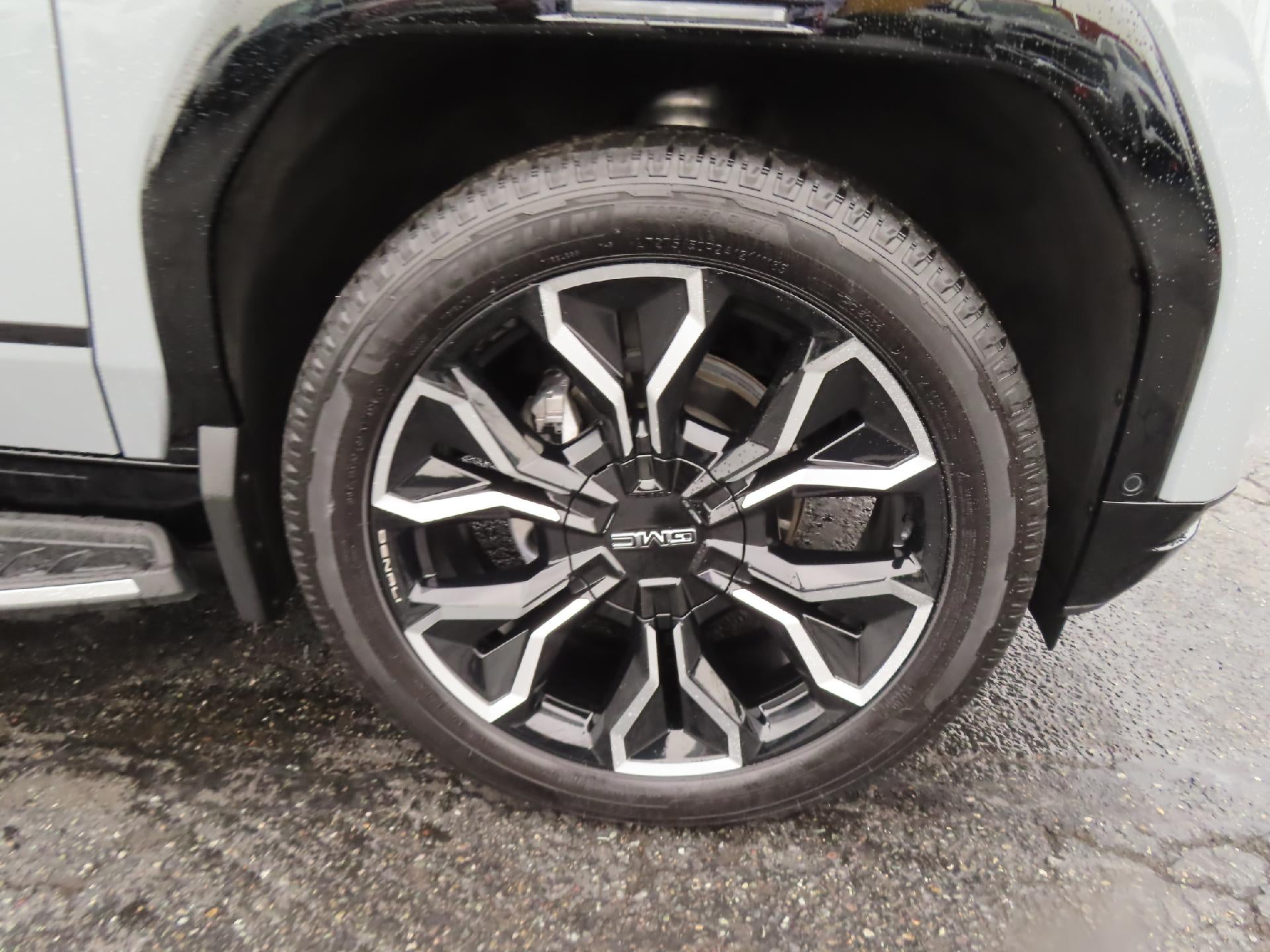 2025 GMC Sierra EV Denali