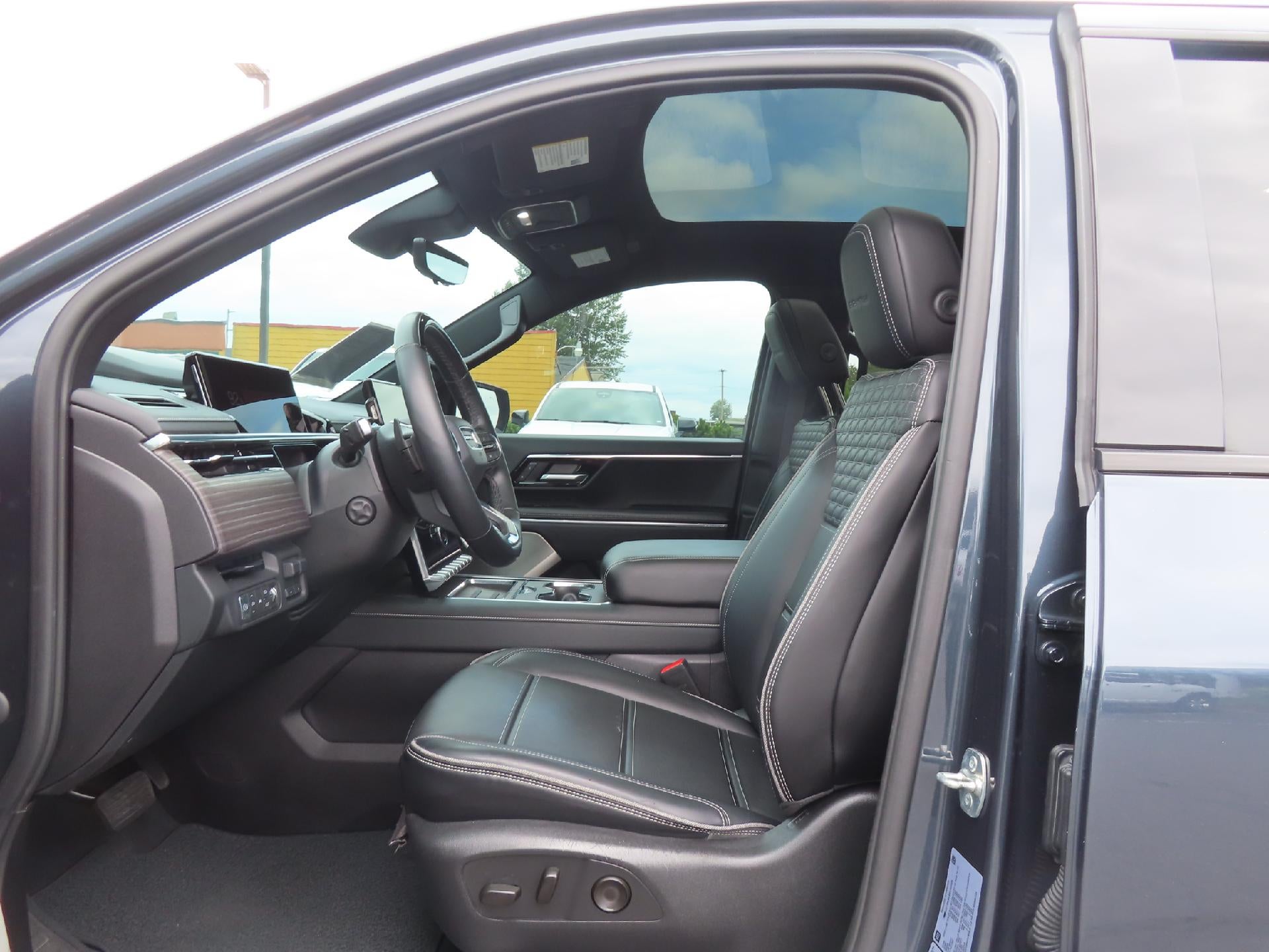 2025 GMC Sierra EV Denali