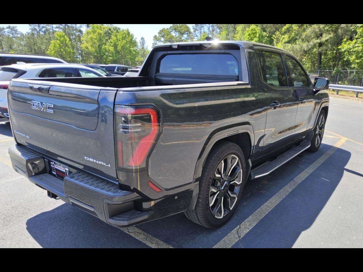 2025 GMC Sierra EV Denali