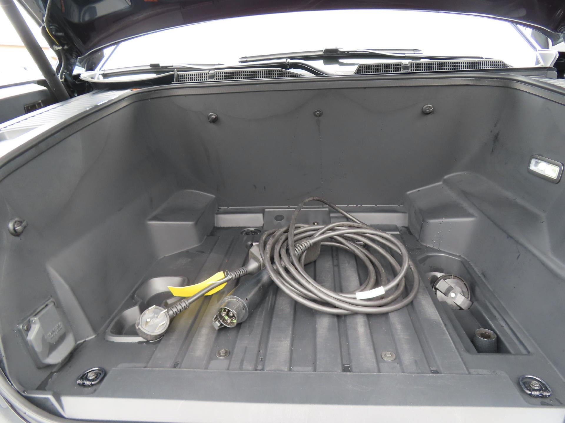 2025 GMC Sierra EV Denali