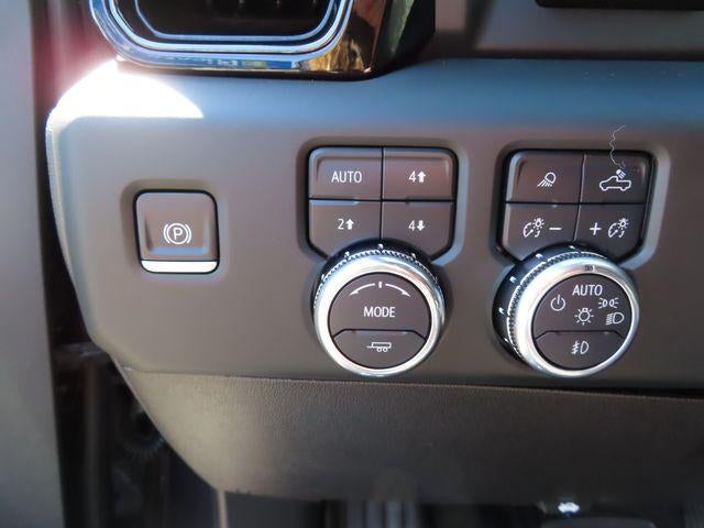 2025 GMC Sierra 3500 HD AT4