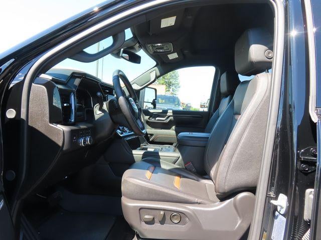 2025 GMC Sierra 3500 HD AT4
