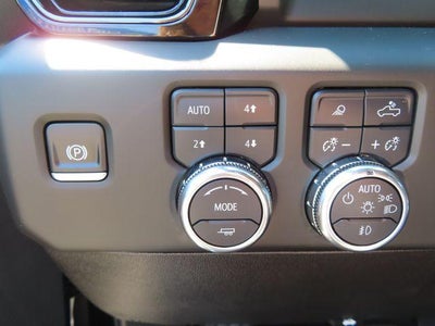 2025 GMC Sierra 3500 HD AT4